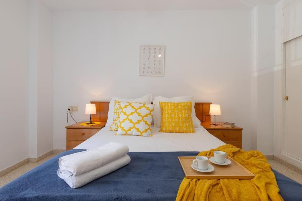Apartamento Fuengirola Beach Apartment Bagian luar foto