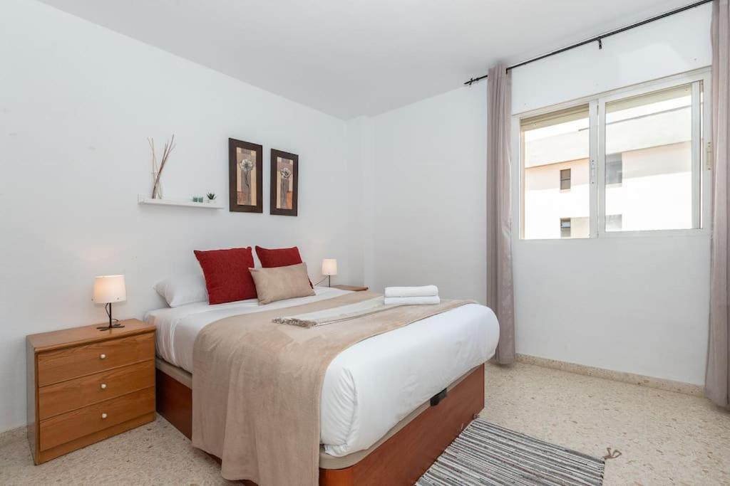 Apartamento Fuengirola Beach Apartment Bagian luar foto