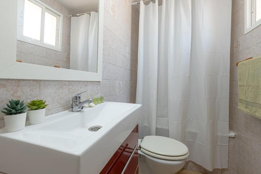 Apartamento Fuengirola Beach Apartment Bagian luar foto