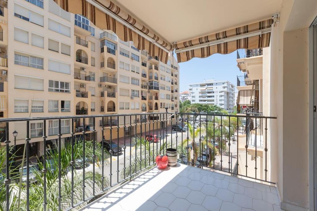Apartamento Fuengirola Beach Apartment Bagian luar foto